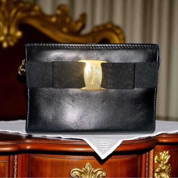 Salvatore Ferragamo Vara Bow Coin Purse Black Leather Collectible Vintage - Picture 1 of 12